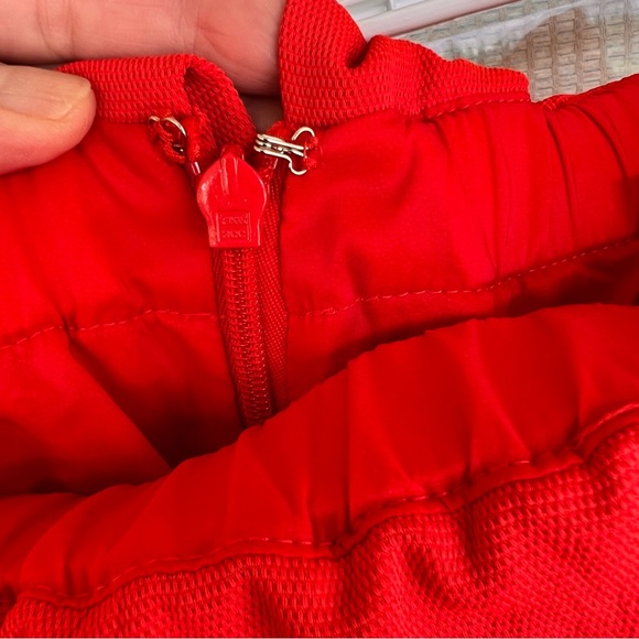 Aritzia Babaton Red Off Shoulder Flutter Jumpsuit Size 00 Missing Belt NWOT - Picture 10 of 17